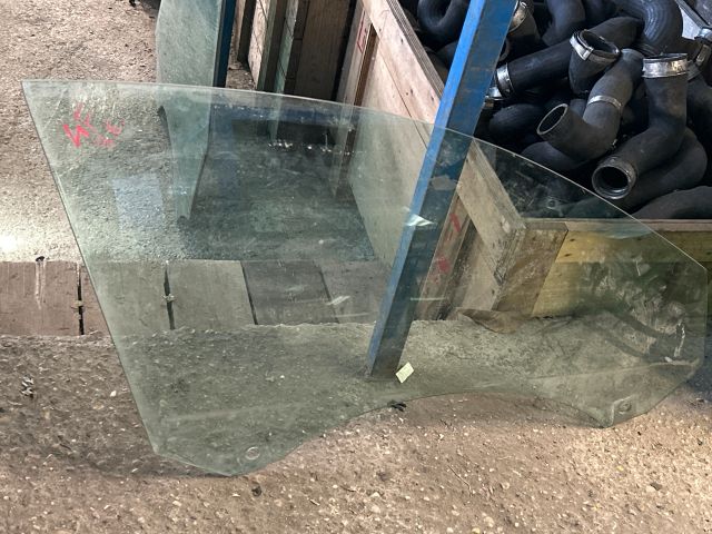 bontott AUDI A6 C6 Jobb első Ablak