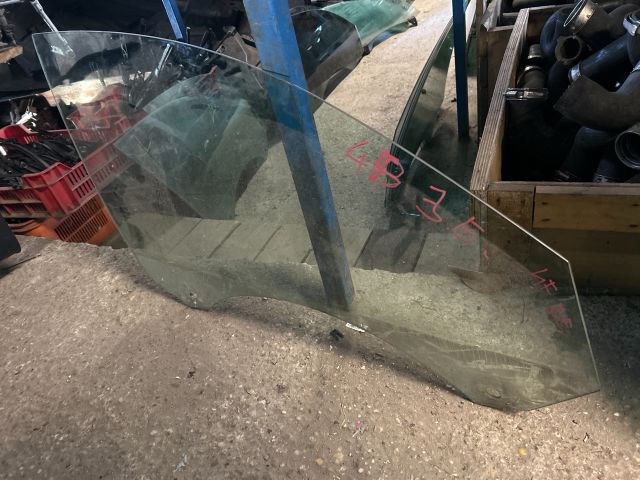 bontott AUDI A6 C6 Jobb első Ablak