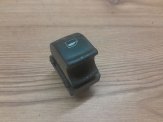 bontott AUDI A6 C6 Jobb első Ablakemelő Kapcsoló