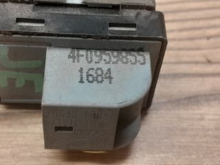 bontott AUDI A6 C6 Jobb első Ablakemelő Kapcsoló