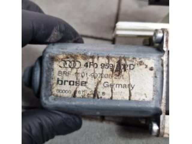 bontott AUDI A6 C6 Jobb első Ablakemelő Motor