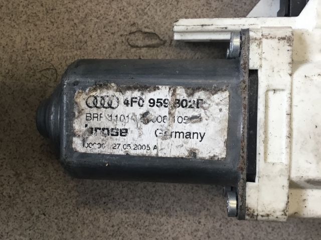 bontott AUDI A6 C6 Jobb első Ablakemelő Motor