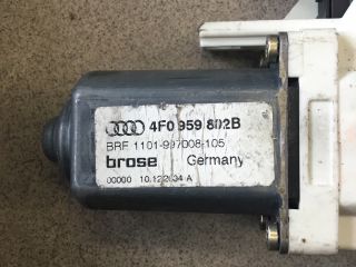 bontott AUDI A6 C6 Jobb első Ablakemelő Motor