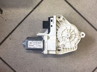 bontott AUDI A6 C6 Jobb első Ablakemelő Motor