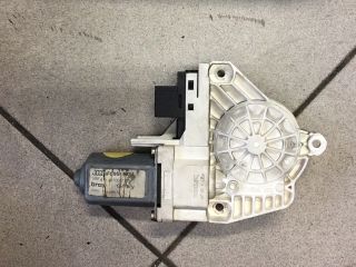 bontott AUDI A6 C6 Jobb első Ablakemelő Motor