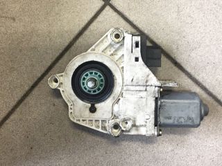 bontott AUDI A6 C6 Jobb első Ablakemelő Motor