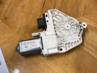 bontott AUDI A6 C6 Jobb első Ablakemelő Motor