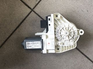 bontott AUDI A6 C6 Jobb első Ablakemelő Motor