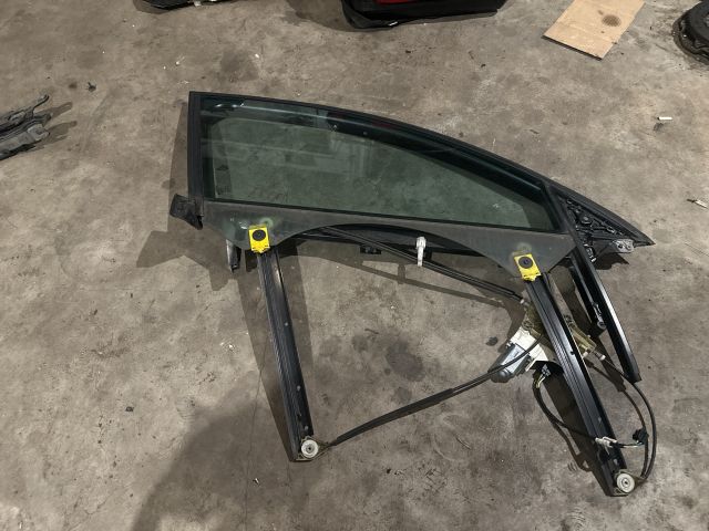 bontott AUDI A6 C6 Jobb első Ablakemelő Szerkezet (Elektromos)