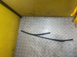 bontott AUDI A6 C6 Jobb első Ablaktörlő Kar