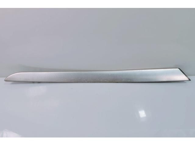 bontott AUDI A6 C6 Jobb első Ajtó Díszléc