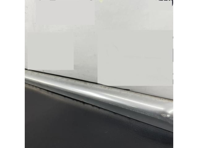 bontott AUDI A6 C6 Jobb első Ajtó Díszléc