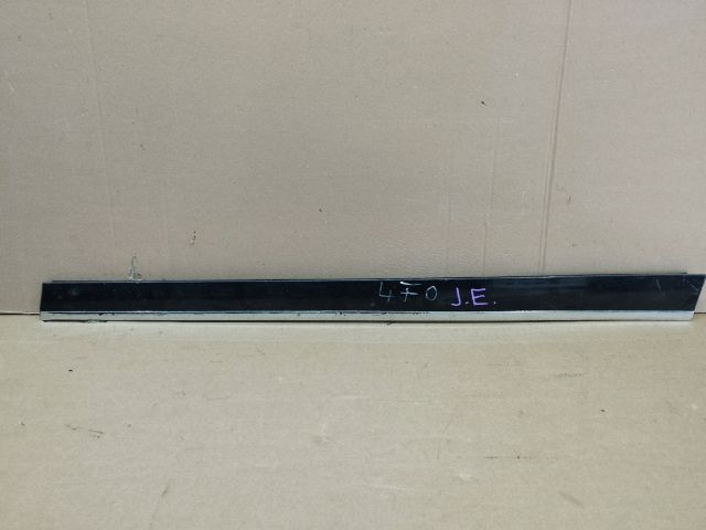 bontott AUDI A6 C6 Jobb első Ajtó Díszléc