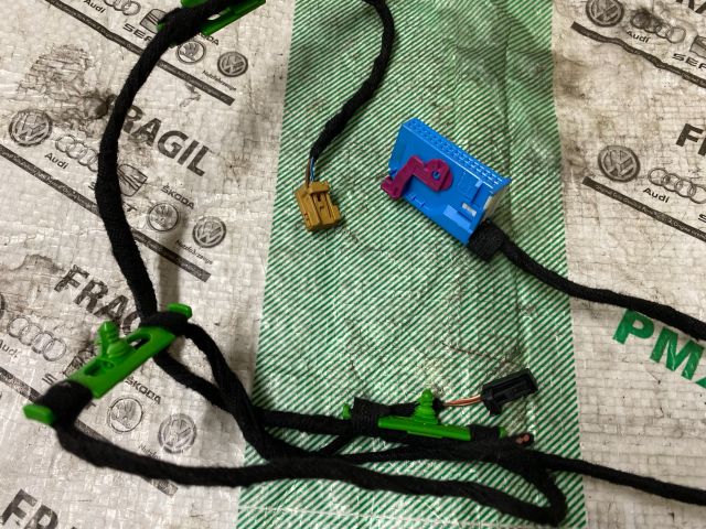 bontott AUDI A6 C6 Jobb első Ajtó Kábelköteg