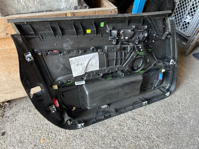 bontott AUDI A6 C6 Jobb első Ajtó Kárpit