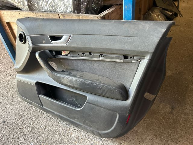 bontott AUDI A6 C6 Jobb első Ajtó Kárpit