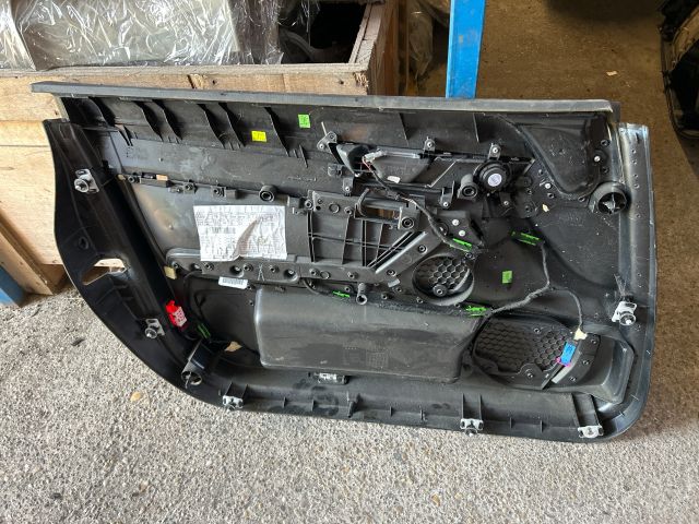 bontott AUDI A6 C6 Jobb első Ajtó Kárpit