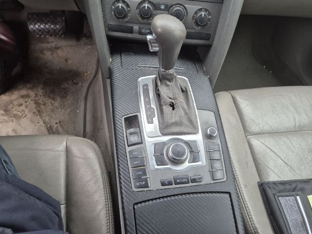 bontott AUDI A6 C6 Jobb első Ajtó (Részeivel)