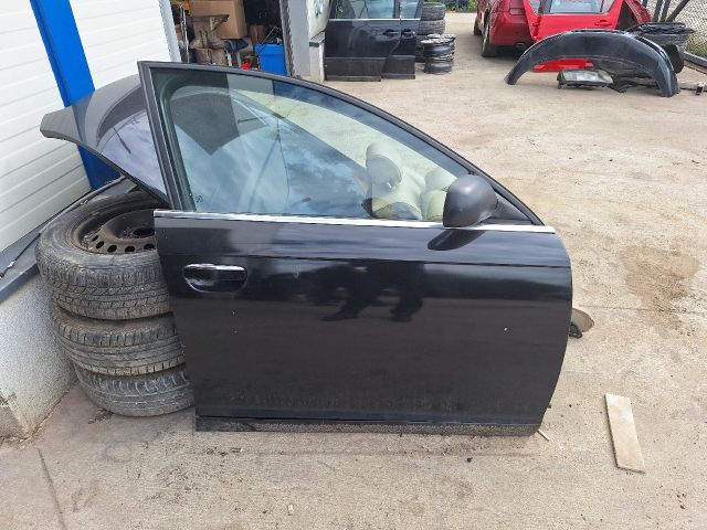 bontott AUDI A6 C6 Jobb első Ajtó (Részeivel)