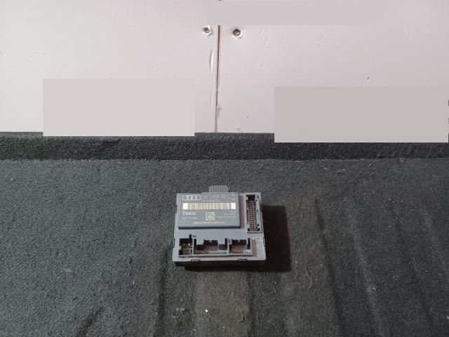 bontott AUDI A6 C6 Jobb első Ajtó Vezérlőegység