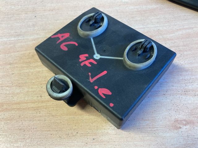 bontott AUDI A6 C6 Jobb első Ajtó Vezérlőegység