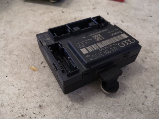 bontott AUDI A6 C6 Jobb első Ajtó Vezérlőegység