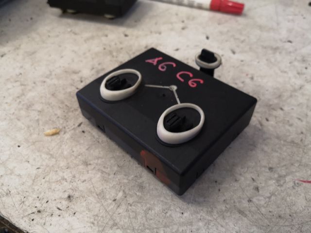 bontott AUDI A6 C6 Jobb első Ajtó Vezérlőegység