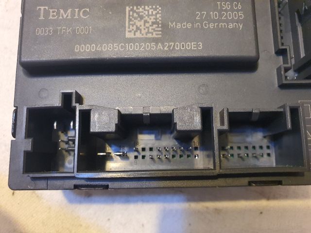 bontott AUDI A6 C6 Jobb első Ajtó Vezérlőegység