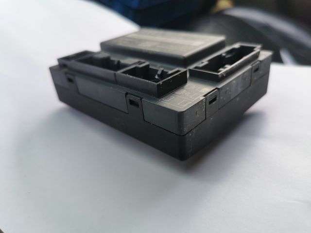 bontott AUDI A6 C6 Jobb első Ajtó Vezérlőegység