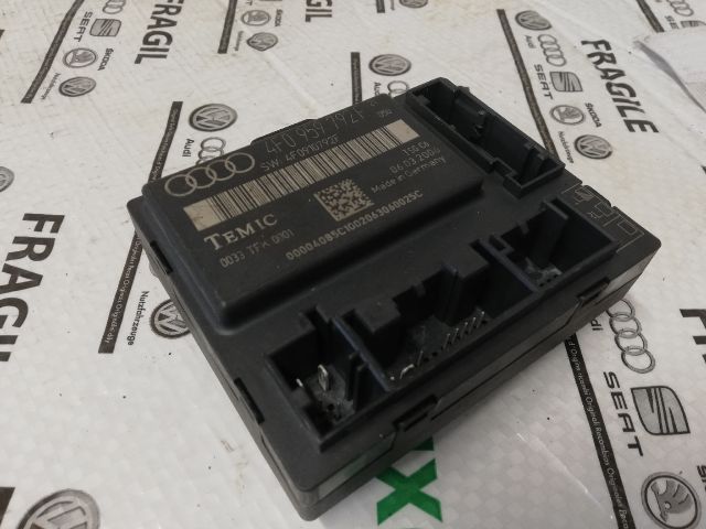 bontott AUDI A6 C6 Jobb első Ajtó Vezérlőegység