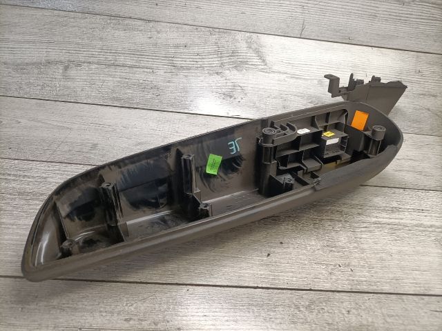 bontott AUDI A6 C6 Jobb első Ajtóbehúzó