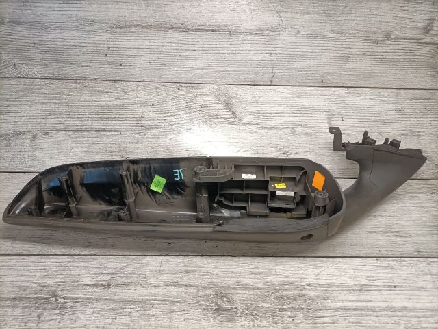 bontott AUDI A6 C6 Jobb első Ajtóbehúzó