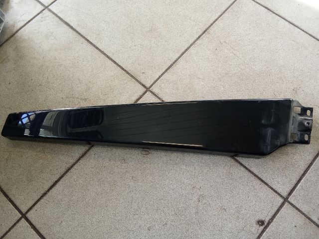 bontott AUDI A6 C6 Jobb első Ajtókeret Burkolat