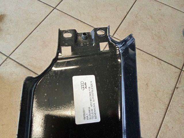 bontott AUDI A6 C6 Jobb első Ajtókeret Burkolat