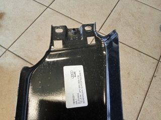 bontott AUDI A6 C6 Jobb első Ajtókeret Burkolat