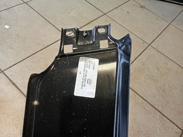 bontott AUDI A6 C6 Jobb első Ajtókeret Burkolat