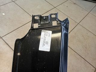 bontott AUDI A6 C6 Jobb első Ajtókeret Burkolat