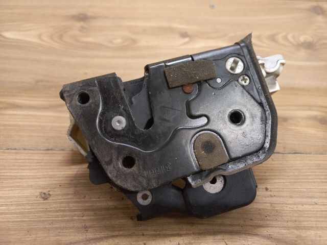 bontott AUDI A6 C6 Jobb első Ajtózár