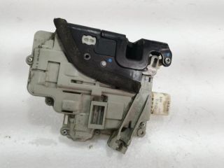 bontott AUDI A6 C6 Jobb első Ajtózár