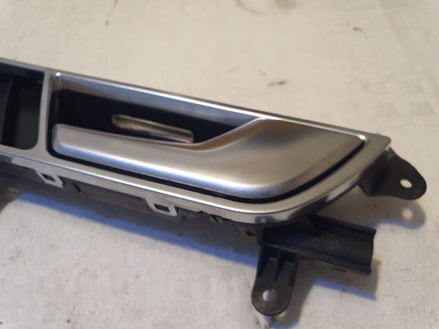 bontott AUDI A6 C6 Jobb első Belső Kilincs