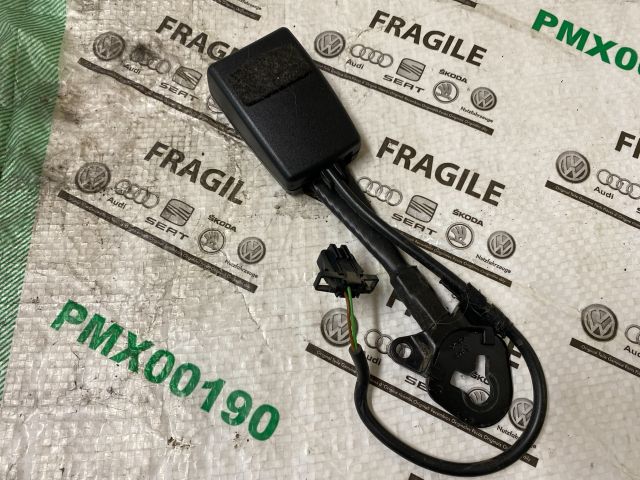 bontott AUDI A6 C6 Jobb első Biztonsági Öv Csat