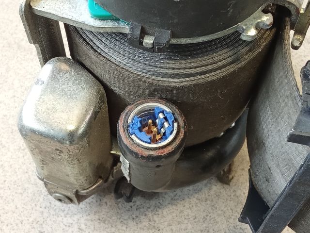 bontott AUDI A6 C6 Jobb első Biztonsági Öv