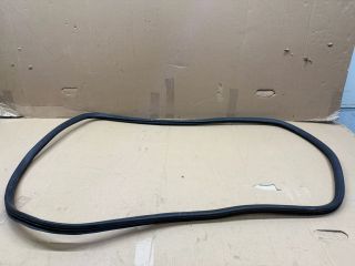 bontott AUDI A6 C6 Jobb első Gumikéder