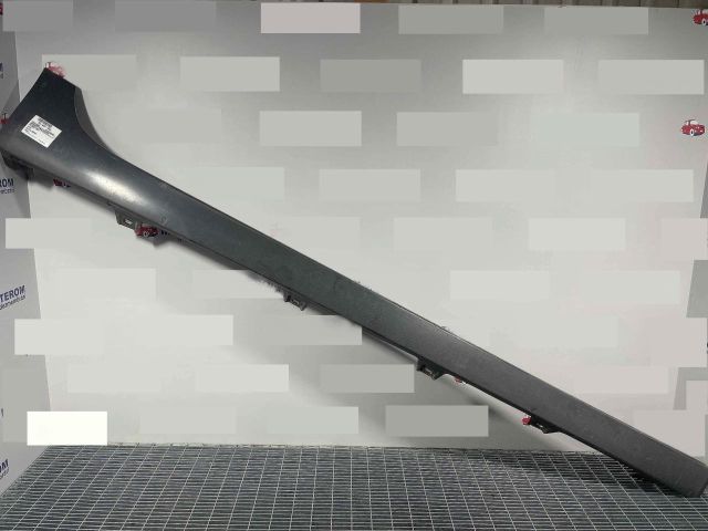 bontott AUDI A6 C6 Jobb első Küszöb Díszléc