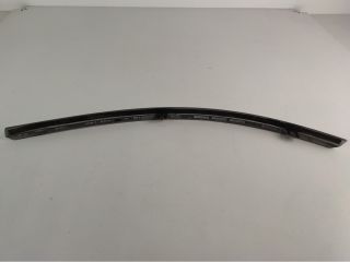 bontott AUDI A6 C6 Jobb első Lökhárító Díszléc