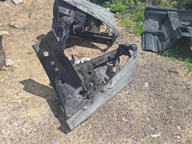 bontott AUDI A6 C6 Jobb első Negyed Karosszéria Csomag