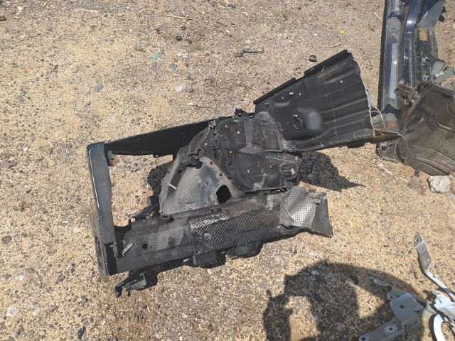 bontott AUDI A6 C6 Jobb első Negyed Karosszéria Csomag