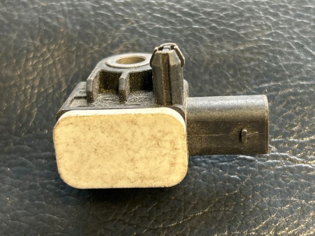 bontott AUDI A6 C6 Jobb első Oldal Ütközés Érzékelő