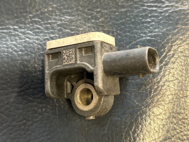 bontott AUDI A6 C6 Jobb első Oldal Ütközés Érzékelő