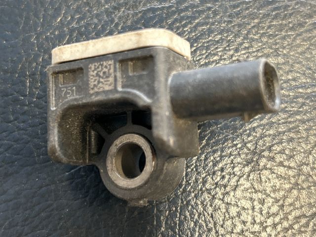 bontott AUDI A6 C6 Jobb első Oldal Ütközés Érzékelő